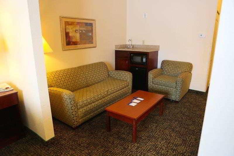 Country Inn & Suites By Radisson, Midway - Tallahassee West Eksteriør billede