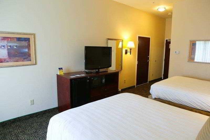 Country Inn & Suites By Radisson, Midway - Tallahassee West Eksteriør billede