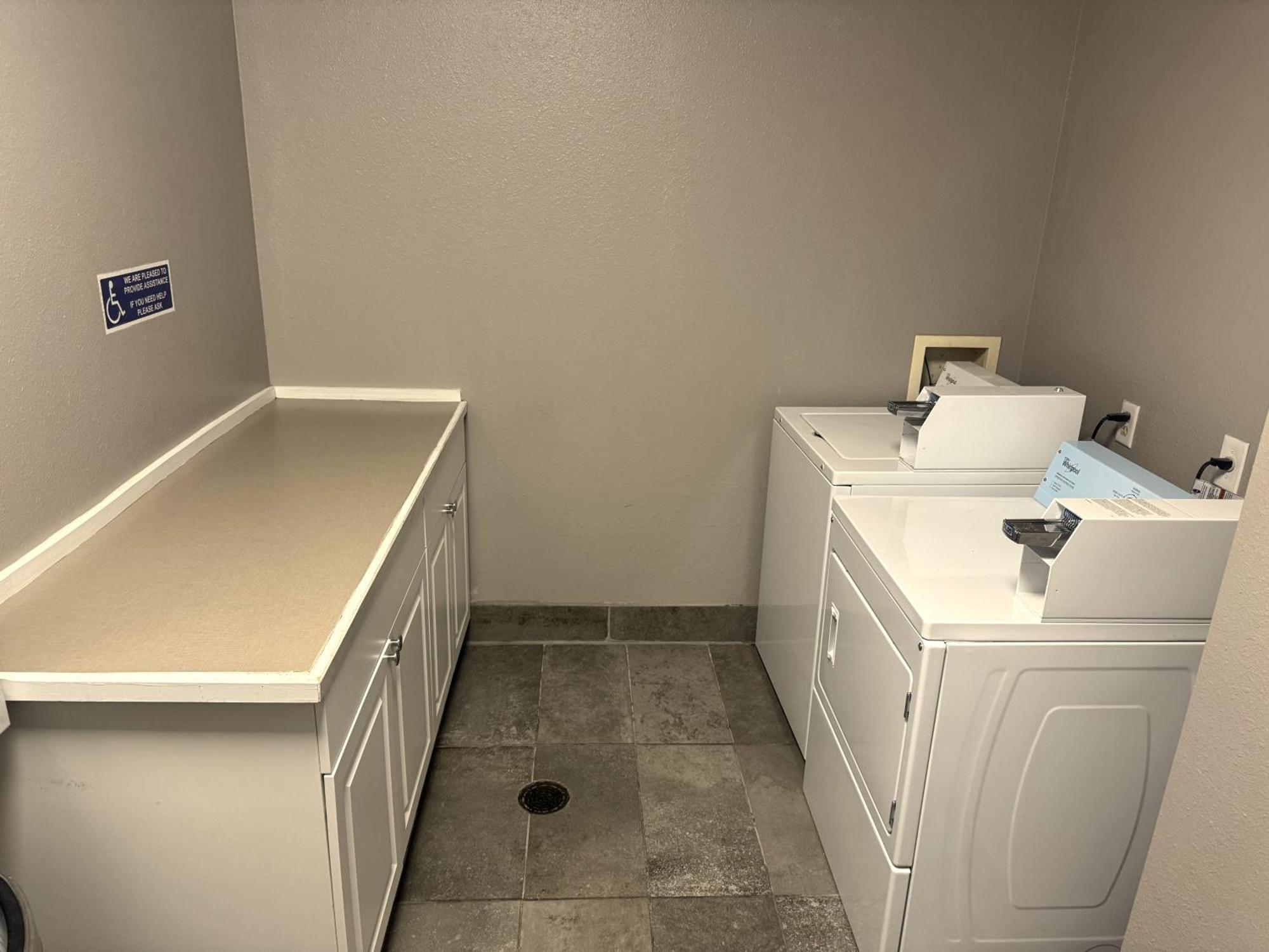 Country Inn & Suites By Radisson, Midway - Tallahassee West Eksteriør billede